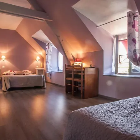 Logis - De L'ile - 3 Etoiles Et Restaurant Creysse (Lot)