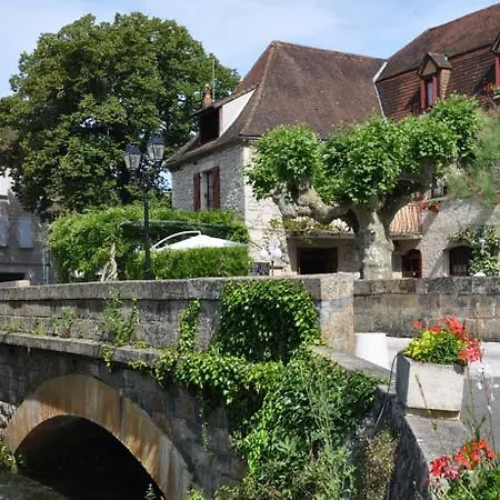 Logis - De L'ile - 3 Etoiles Et Restaurant Szálloda Creysse