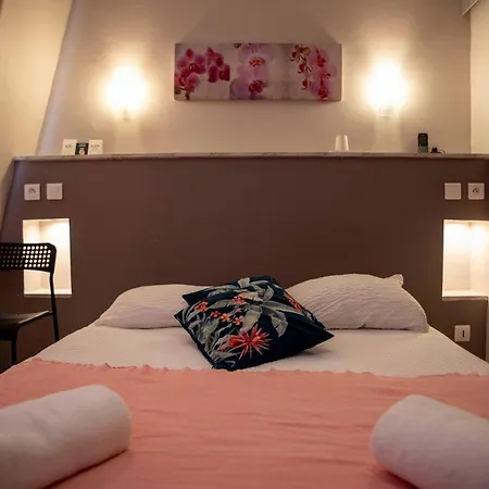 Szálloda Logis - De L'ile - 3 Etoiles Et Restaurant 3*