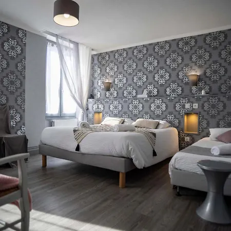 Logis - De L'ile - 3 Etoiles Et Restaurant Szálloda 3*