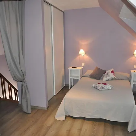 Logis - De L'ile - 3 Etoiles Et Restaurant Szálloda Creysse