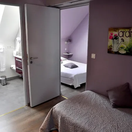 Logis - De L'ile - 3 Etoiles Et Restaurant Creysse (Lot)