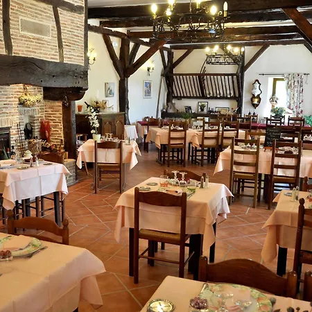 De L'île Hotel Creysse (Lot)