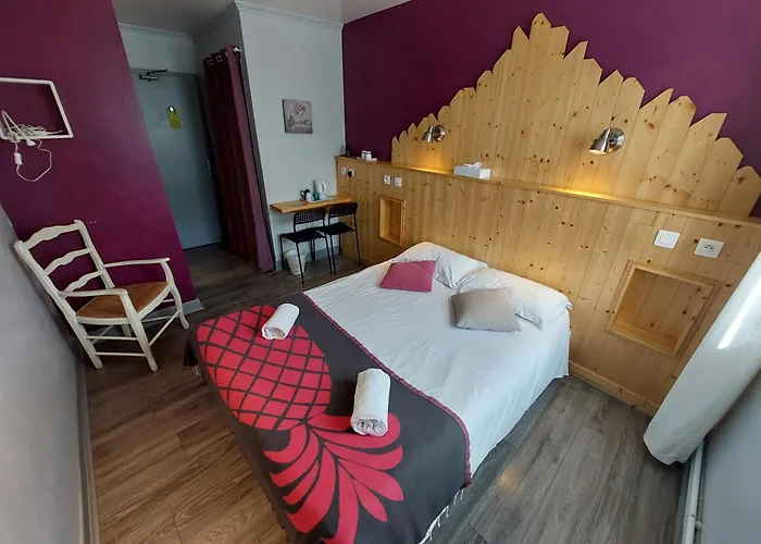 Logis - De L'ile - 3 Etoiles Et Restaurant