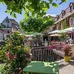 Logis - De L'ile - 3 Etoiles Et Restaurant 3*