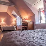 Hotel Logis - De L'ile - 3 Etoiles Et Restaurant Creysse (Lot)