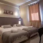 Logis - De L'ile - 3 Etoiles Et Restaurant Hotel Creysse (Lot)