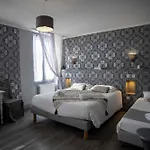 Logis - De L'ile - 3 Etoiles Et Restaurant 3* Creysse (Lot)