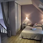 Logis - De L'ile - 3 Etoiles Et Restaurant 3* Creysse (Lot)