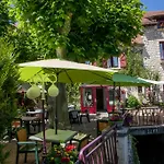 Logis - De L'ile - 3 Etoiles Et Restaurant Creysse (Lot)