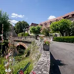 Logis - De L'ile - 3 Etoiles Et Restaurant