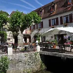 Logis - De L'ile - 3 Etoiles Et Restaurant Hotel Creysse (Lot)