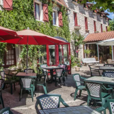 Logis - De L'ile - 3 Etoiles Et Restaurant 3*