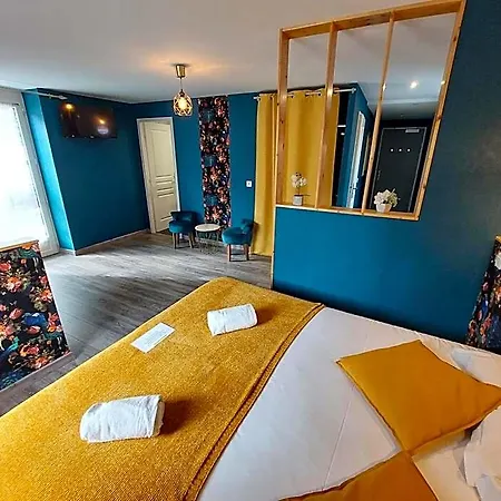 Logis - De L'ile - 3 Etoiles Et Restaurant