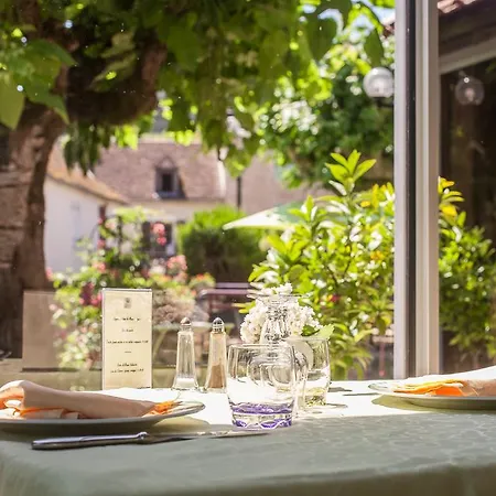 Logis - De L'ile - 3 Etoiles Et Restaurant Creysse (Lot)