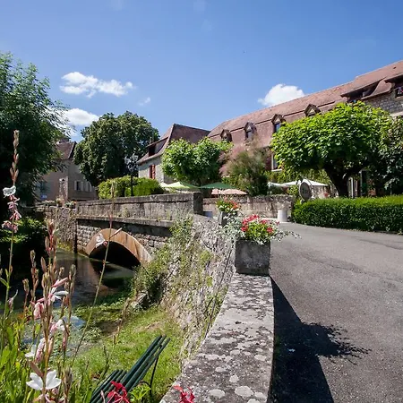 Logis - De L'île - 3 étoiles Et Restaurant