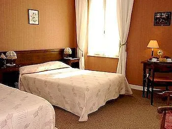 Hotel De L'île Creysse (Lot)