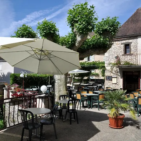 De L'île Hotel