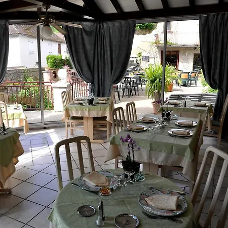 De L'île Hotel 3*