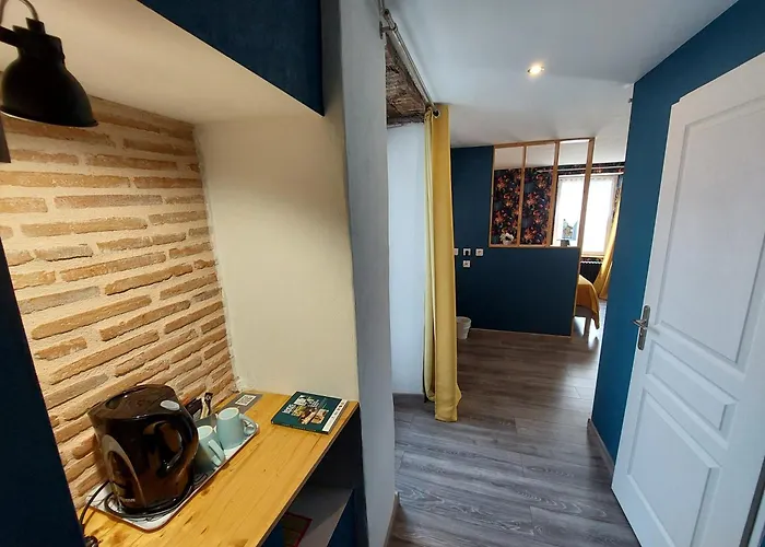 Logis - De L'ile - 3 Etoiles Et Restaurant