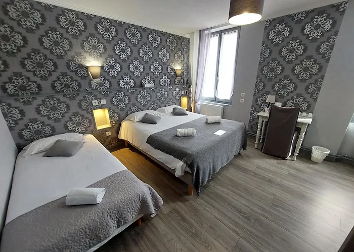 Logis - De L'ile - 3 Etoiles Et Restaurant Creysse (Lot)