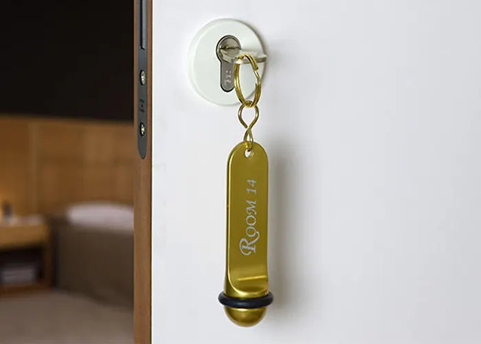 Logis - De L'ile - 3 Etoiles Et Restaurant 3* Creysse (Lot)