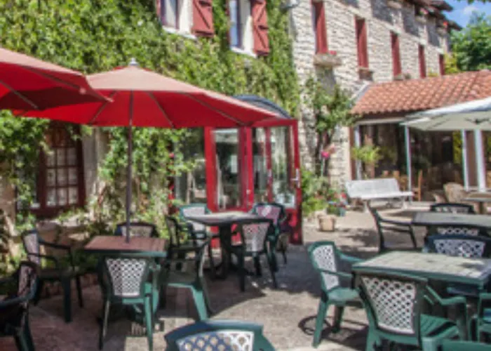 Logis - De L'ile - 3 Etoiles Et Restaurant 3*