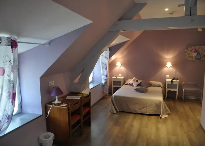 Logis - De L'ile - 3 Etoiles Et Restaurant 3*