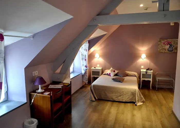 Logis - De L'ile - 3 Etoiles Et Restaurant Hotel